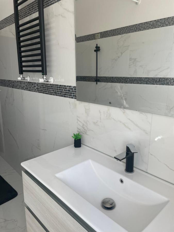 Appartamento Mire&Geo Voghera Luaran gambar